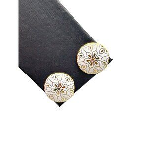 Vintage Elegant White Enamel Floral Stud Earrings Round Pierced Flower Jewelry